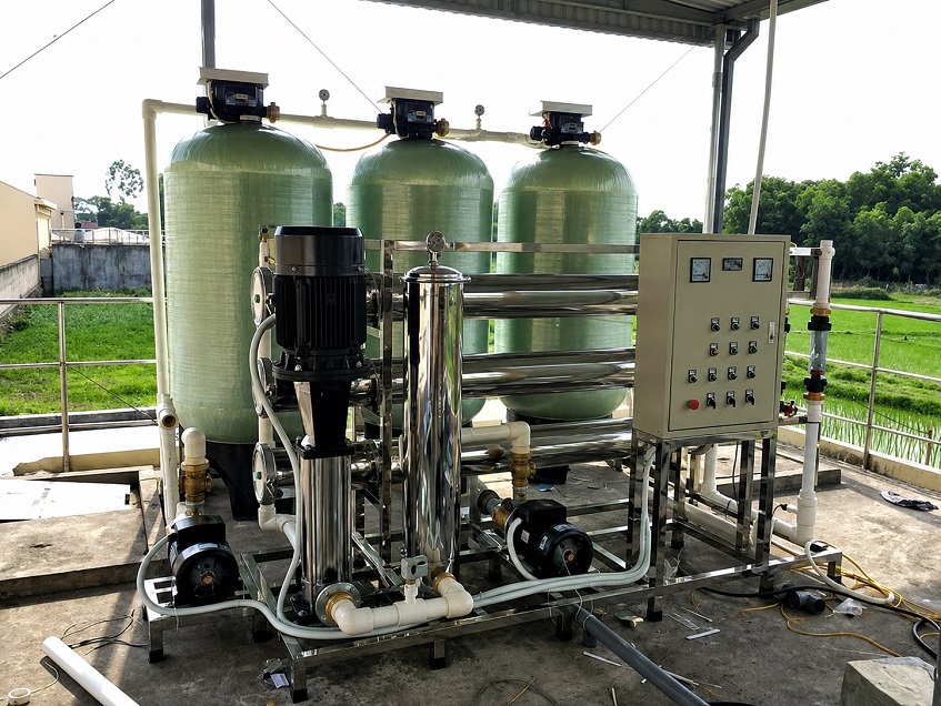 Dây truyền lọc nước tinh khiết đóng bình đóng chai 3-3.5m3/h